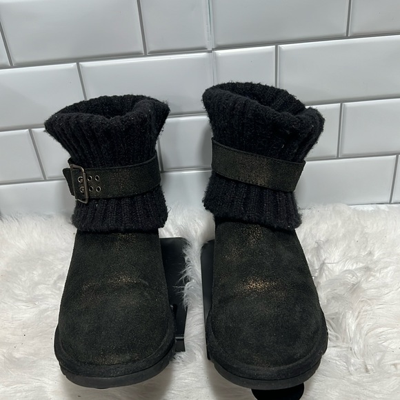 UGG CAMBRIDGE Women's Black Metallic Ankle Boots size 6 - Picture 2 of 11